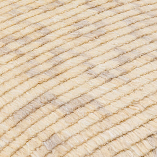 Surya Freyja FYJ-001 Light Beige Detail