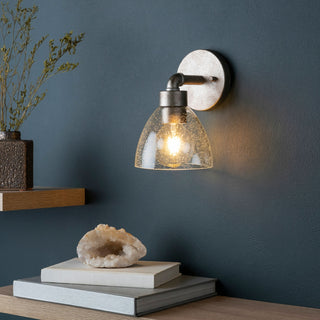 Surya Garter GAT-001 Lamp Style Shot Feature