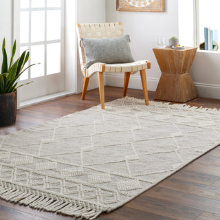 Livabliss Hemingway HMG-2301 Area Rug Room Scene Feature