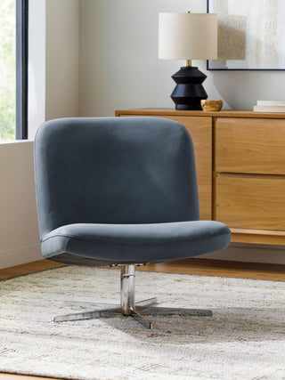 Surya Harpiste HPS-002 Pale Blue / Metallic-Silver Furniture Style Shot