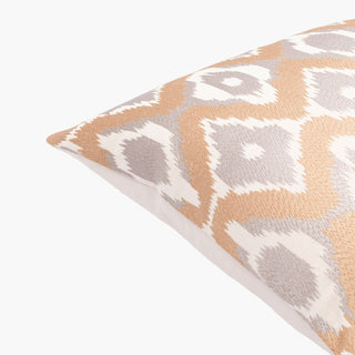 Surya Ikat Luxe IKL-002 Ivory Corner Shot