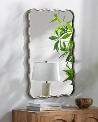Surya Ismenia ISM-002 Style Shot Feature