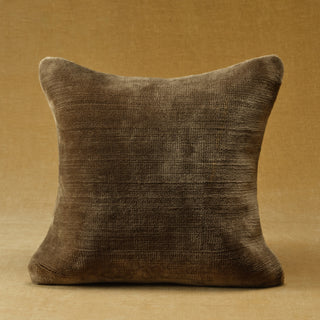 Allura Illumine ALU03 Taupe by Jaipur Living Lifestyle Image
