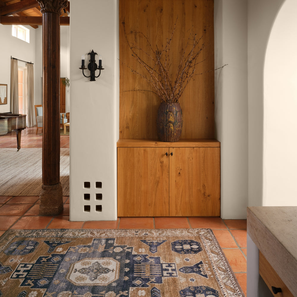 Jaipur Living Amata By House Sprucing Amorino AMT01 Tan / Navy Area Rug Lifestyle Image Feature