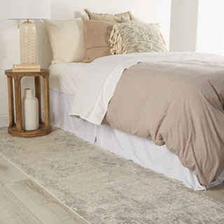 Jaipur Living Cirque Siena CIQ18 Ivory/Gray Area Rug Corner Image