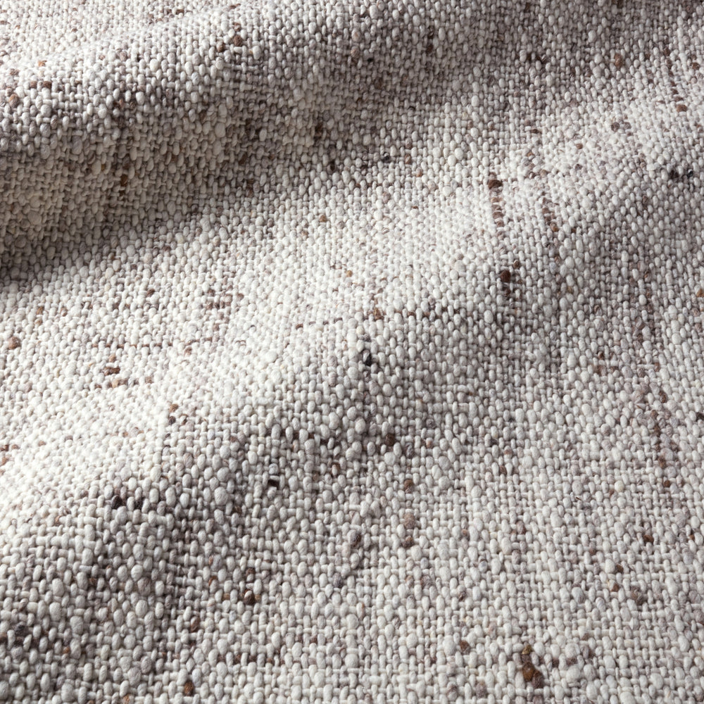 Jaipur Living Cambridge Season CMB04 Cream/Tan Area Rug Lifestyle Image Feature
