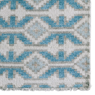 Jaipur Living Cera CRA05 Area Rug Detail Image