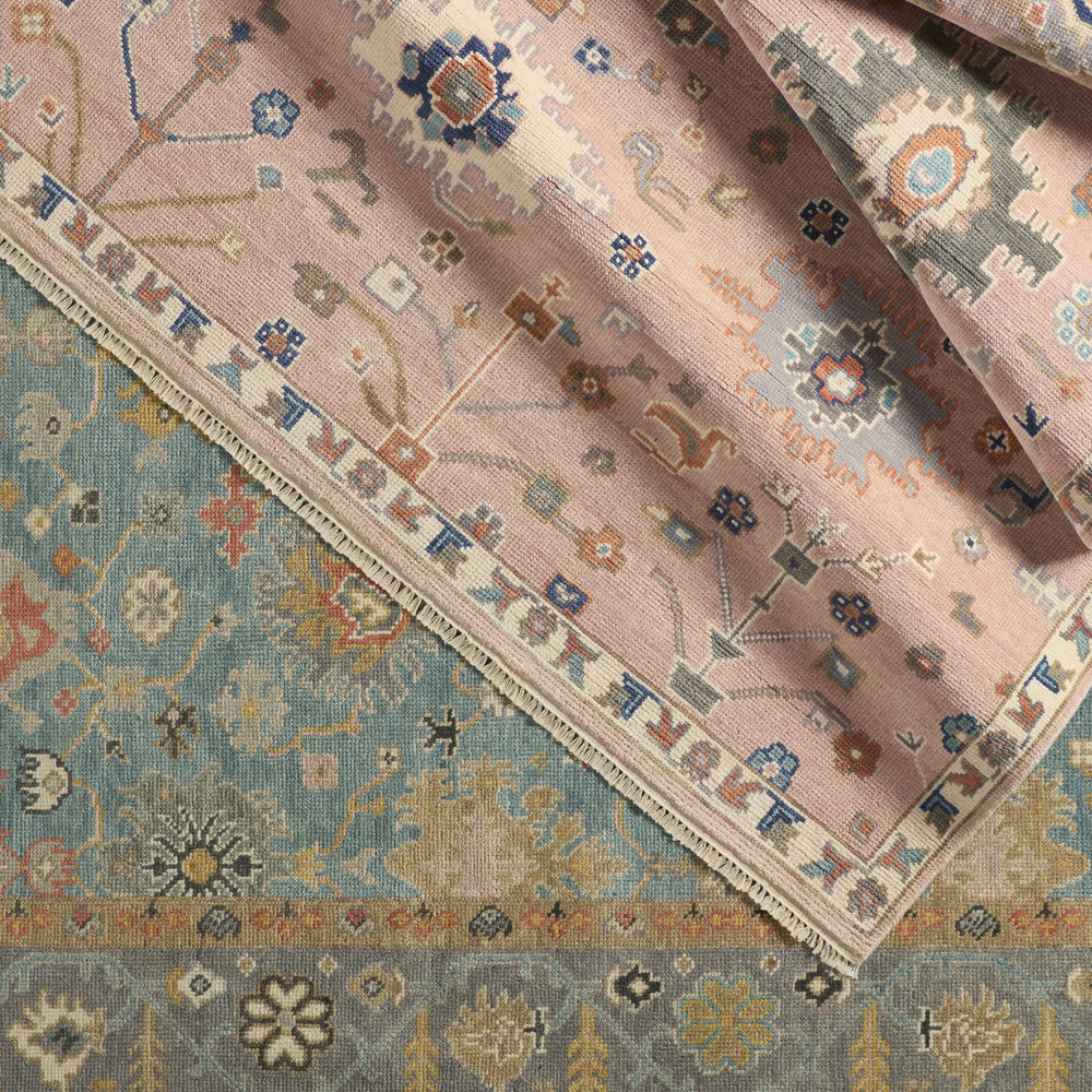 Jaipur Living Everly EVE04 Area Rug Lifestyle Image Feature