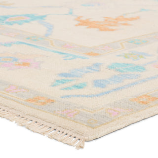 Jaipur Living Everly EVE05 Area Rug Corner Image