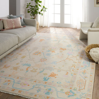 Jaipur Living Everly EVE05 Area Rug Lifestyle Image