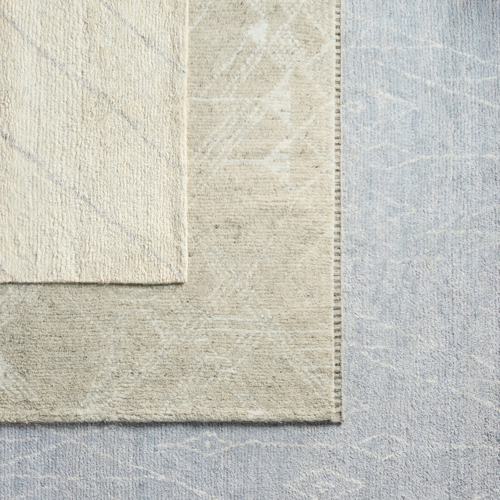 Jaipur Living Indira IND05 Area Rug Lifestyle Image Feature