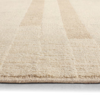 Jaipur Living In The Distance Caledonia ITD02 Ivory / White Area Rug Edge