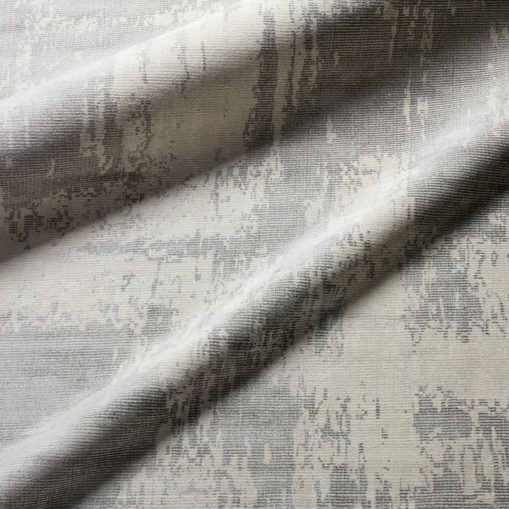 Jaipur Living Juliette Arabella JUT01 Light Gray/White Area Rug Lifestyle Image Feature