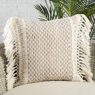 Jaipur Living Liri LIR10 by Label J Detail Image