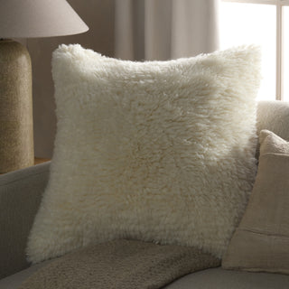 Montane Jardine MNT06 White by Jaipur Living Lifestyle Image