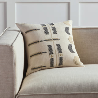 Jaipur Living Nagaland Pillow NGW40 Detail Image