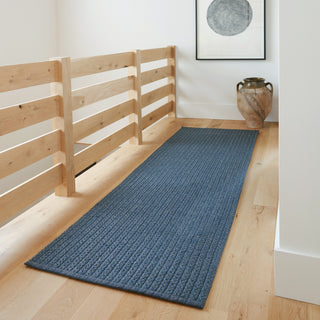 Jaipur Living Nirvana Premium Iver NIP02 Blue/Gray Area Rug Corner Image