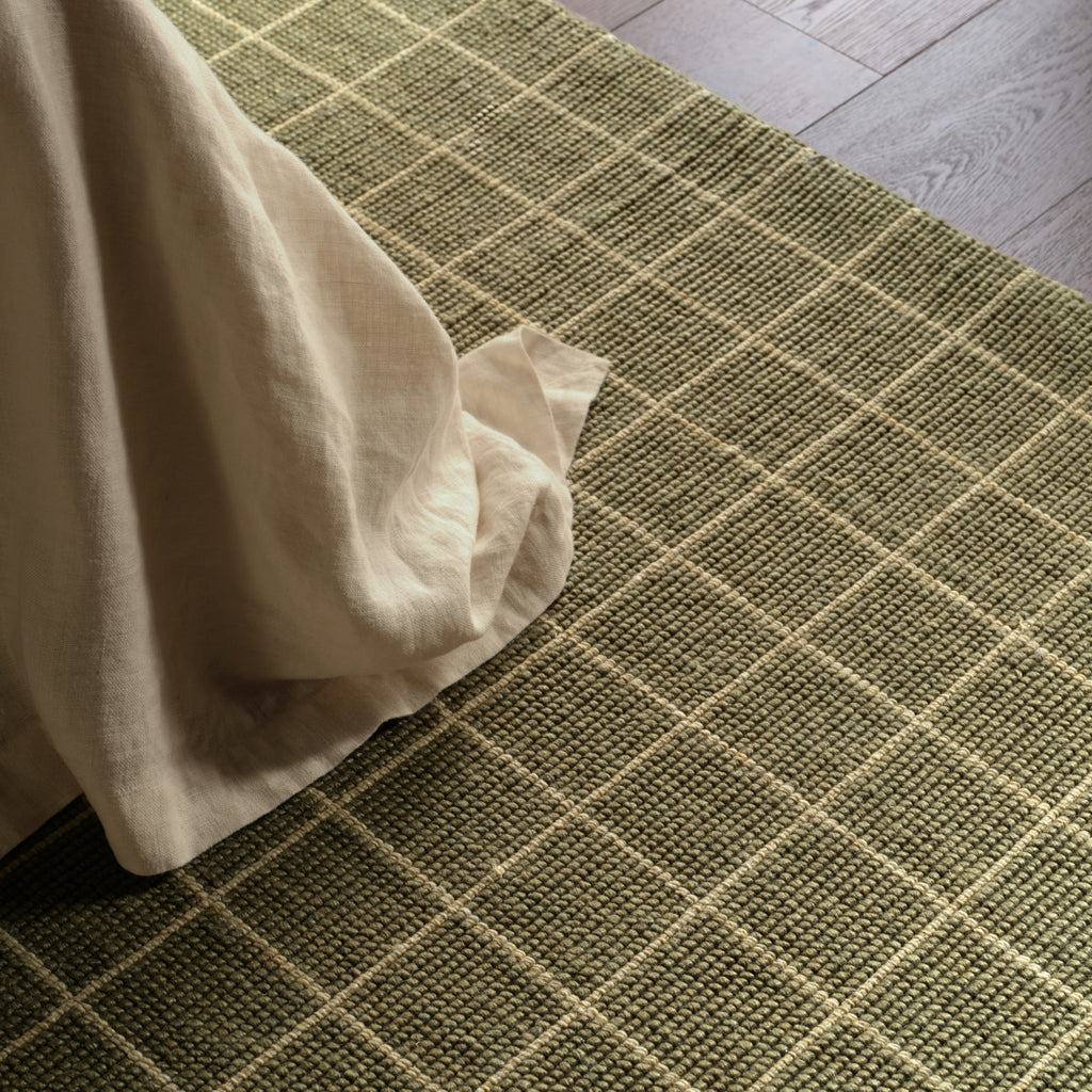 Jaipur Living Oxford By Barclay Butera Club OBB07 Green Machine Washable Area Rug main image