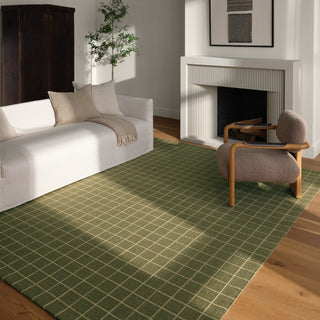 Jaipur Living Oxford By Barclay Butera Club OBB07 Green Machine Washable Area Rug Lifestyle Image