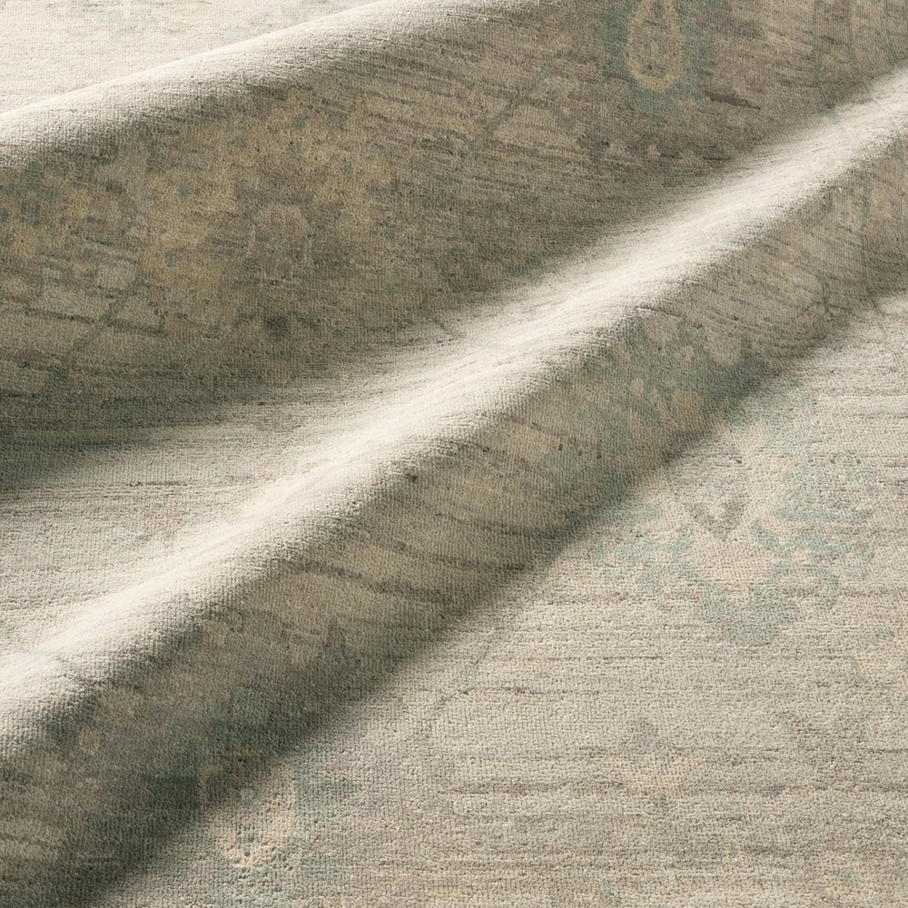 Jaipur Living Orenda ORN06 Area Rug Lifestyle Image Feature