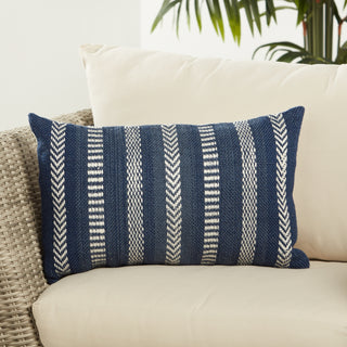 Jaipur Living Pampas PMP02 by Label J Detail Image
