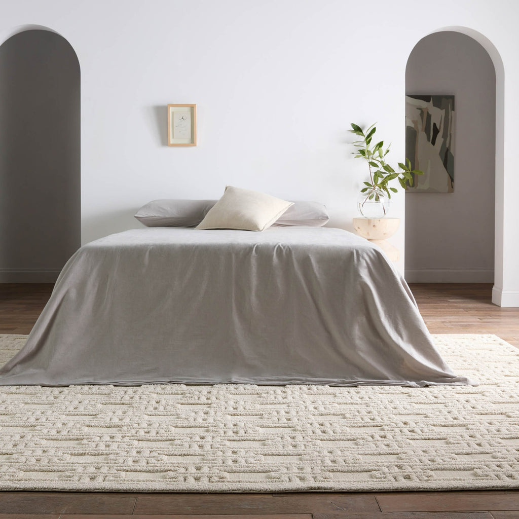 Jaipur Living Petros Torean PTR03 Cream/ Area Rug Lifestyle Image Feature