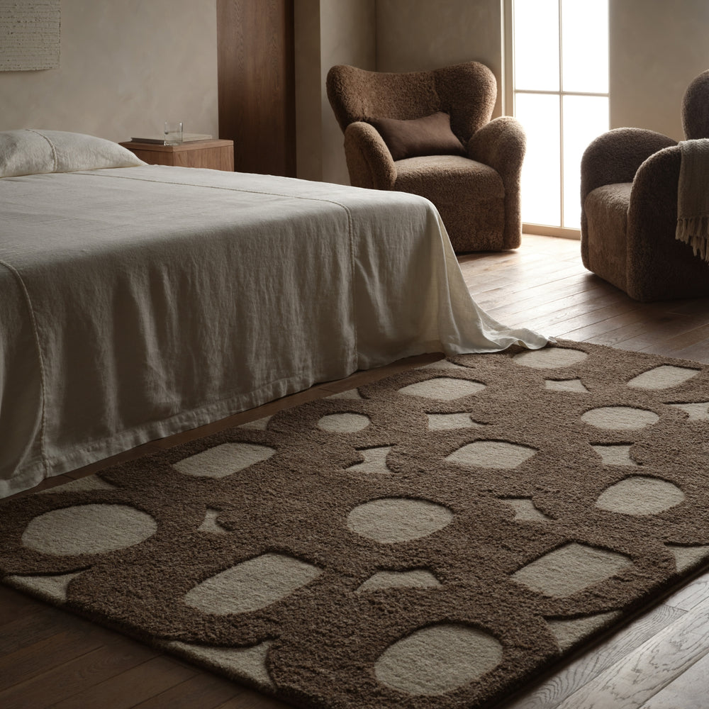 Jaipur Living Reyner Rani RYN01 Brown Area Rug Lifestyle Image Feature