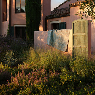 Jaipur Living Salinas SLN22 Area Rug Lifestyle Image
