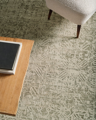 Jaipur Living Serenita Lumina SRE07 Ivory / White Area Rug Detail Image