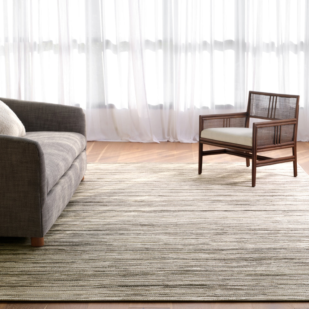 Jaipur Living Tidal Drift Relativity TID04 Ivory / White/Gray Area Rug Lifestyle Image Feature