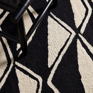 Jaipur Living Vera By Movran VNK11 Black/ Area Rug Nikki Chu Detail Image