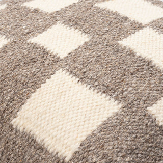 Surya Jacinta JAT-001 Taupe Detail