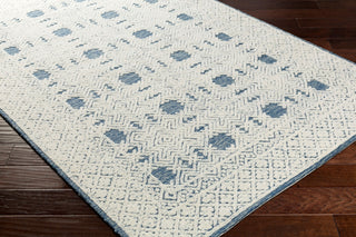 Surya Louvre LOU-2300 Area Rug Corner Shot Feature
