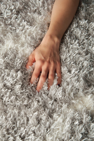Nourison Luxe Shag LXS02 Grey Ivory Area Rug Room Image Feature