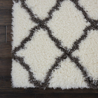 Nourison Luxe Shag LXS02 Ivory/Charcoal Area Rug Detail Image
