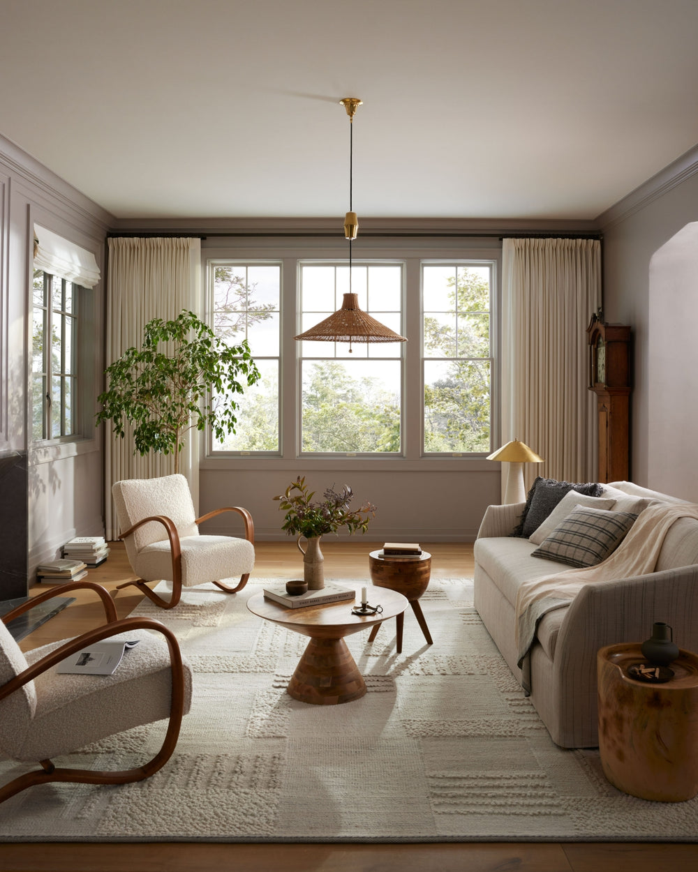 Loloi Manfred MAN-01 Ivory/Pebble Area Rug Lifestyle Image Feature