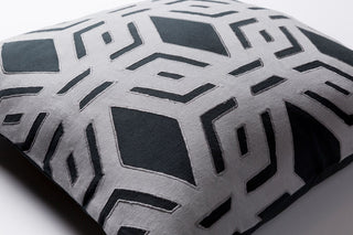 Alexander Wyly X Surya Millbrook MBK-001 Black Detail