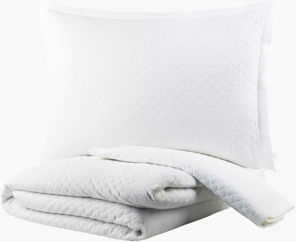 Surya Melbourne MBN-1000 White Bedding main image