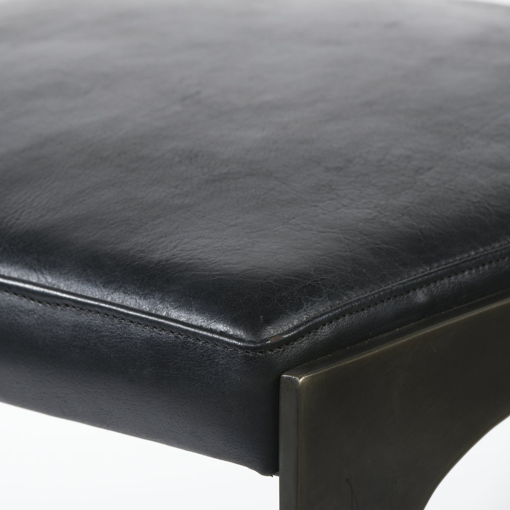 Mercana Tyson 67762 Black Furniture Alternative Image
