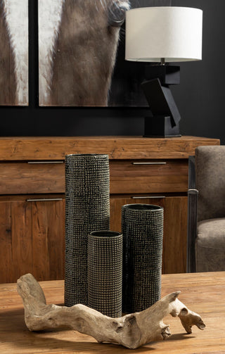 Mercana Kona 68026 Black/Gold Lifestyle Image