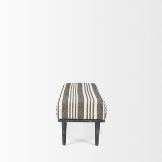 Mercana Shae 71005 Black Furniture Alternative Image