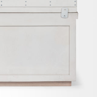 Mercana Fairview 68477-AB White Furniture Alternative Image