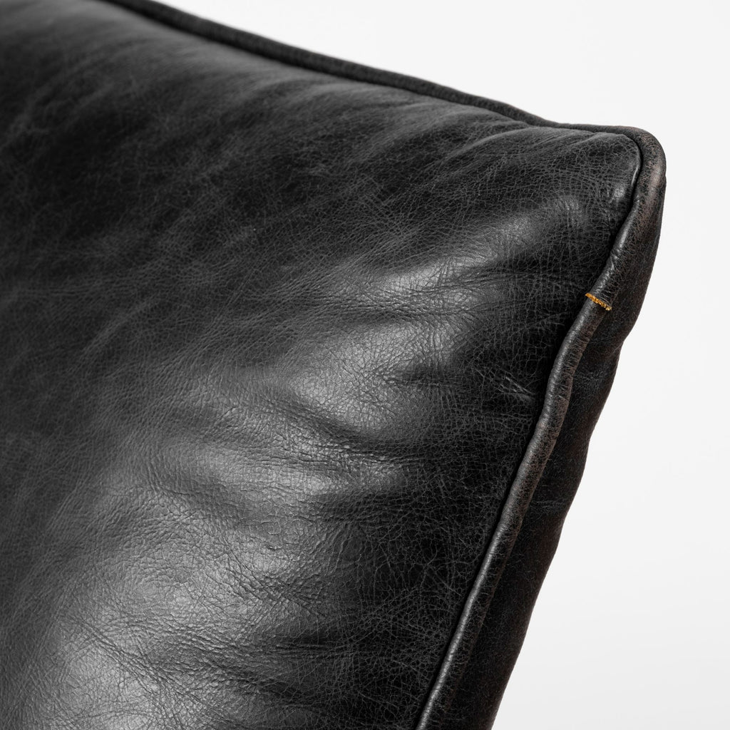 Mercana Flavelle 68576 Black Furniture Alternative Image