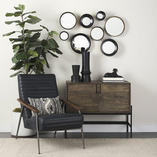 Mercana Hugo 68422 Black Lifestyle Image