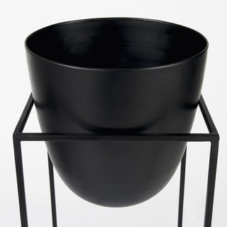 Mercana Bumble 68828 Black Furniture Alternate Image