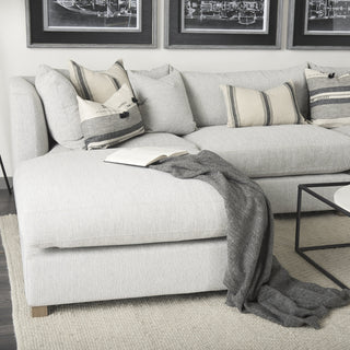 Mercana Valence 69119 Gray Furniture Lifestyle Image Feature