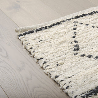 Mercana Calvert 69497 Beige Area Rug Alternate Image