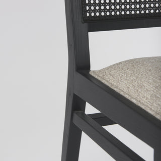 Mercana Wynn 69828 Black Furniture Alternative Image