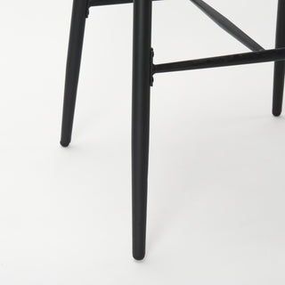 Mercana Colin 69843 Black Furniture Alternative Image