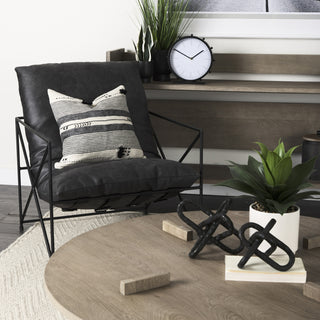 Mercana Wilhelm 67817 Black Lifestyle Image